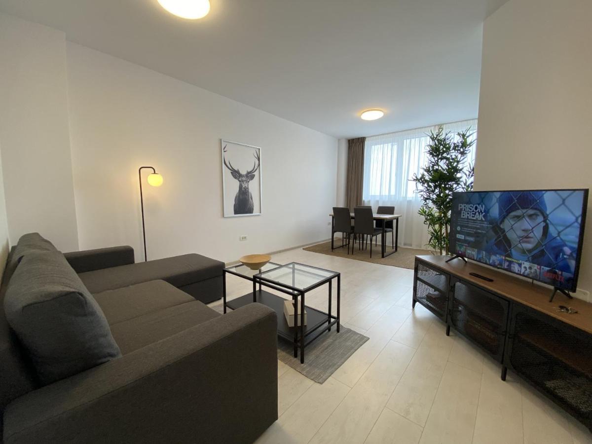 Charming Flat In Brasov With Balcony Panoramic View Lägenhet Exteriör bild