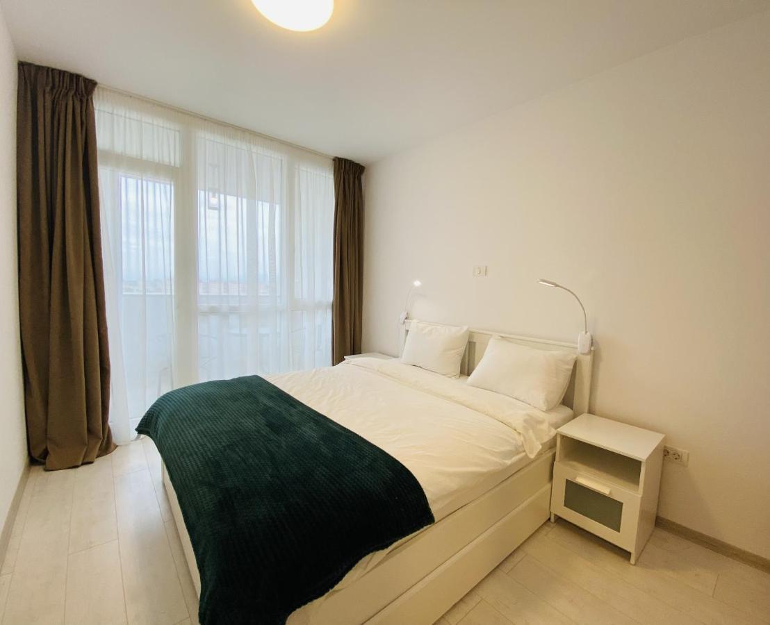Charming Flat In Brasov With Balcony Panoramic View Lägenhet Exteriör bild